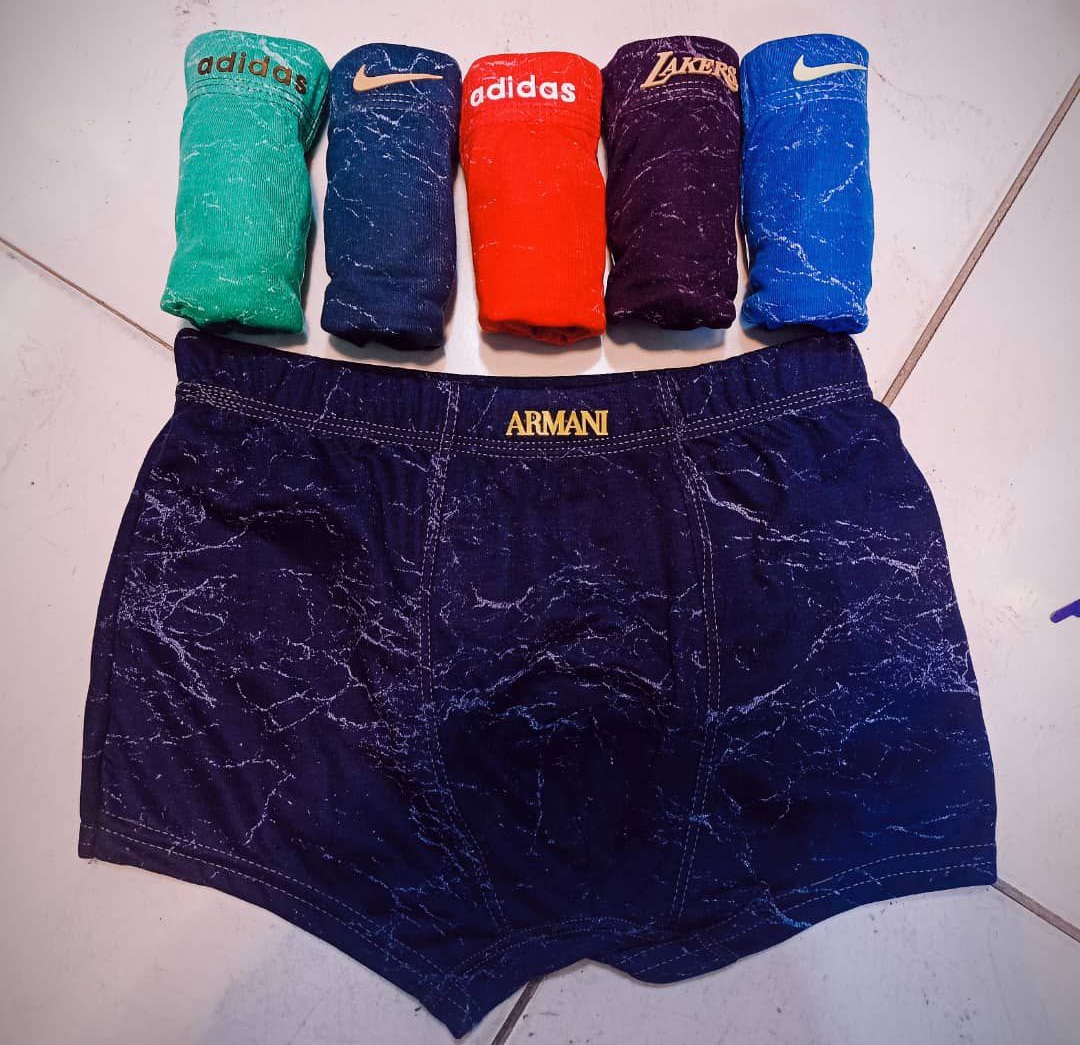 شورت نیم پا پنبه طرح دار 1 شورت نیم پا پنبه طرح دار