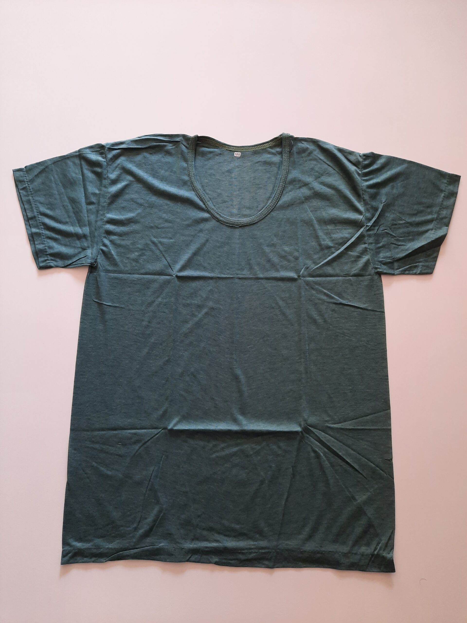 زیرپوش آستیندار نخی نازک رنگی – راحتی و سبکی برای استفاده روزمره 1 زیرپوش آستیندار نخی نازک رنگی – راحتی و سبکی برای استفاده روزمره