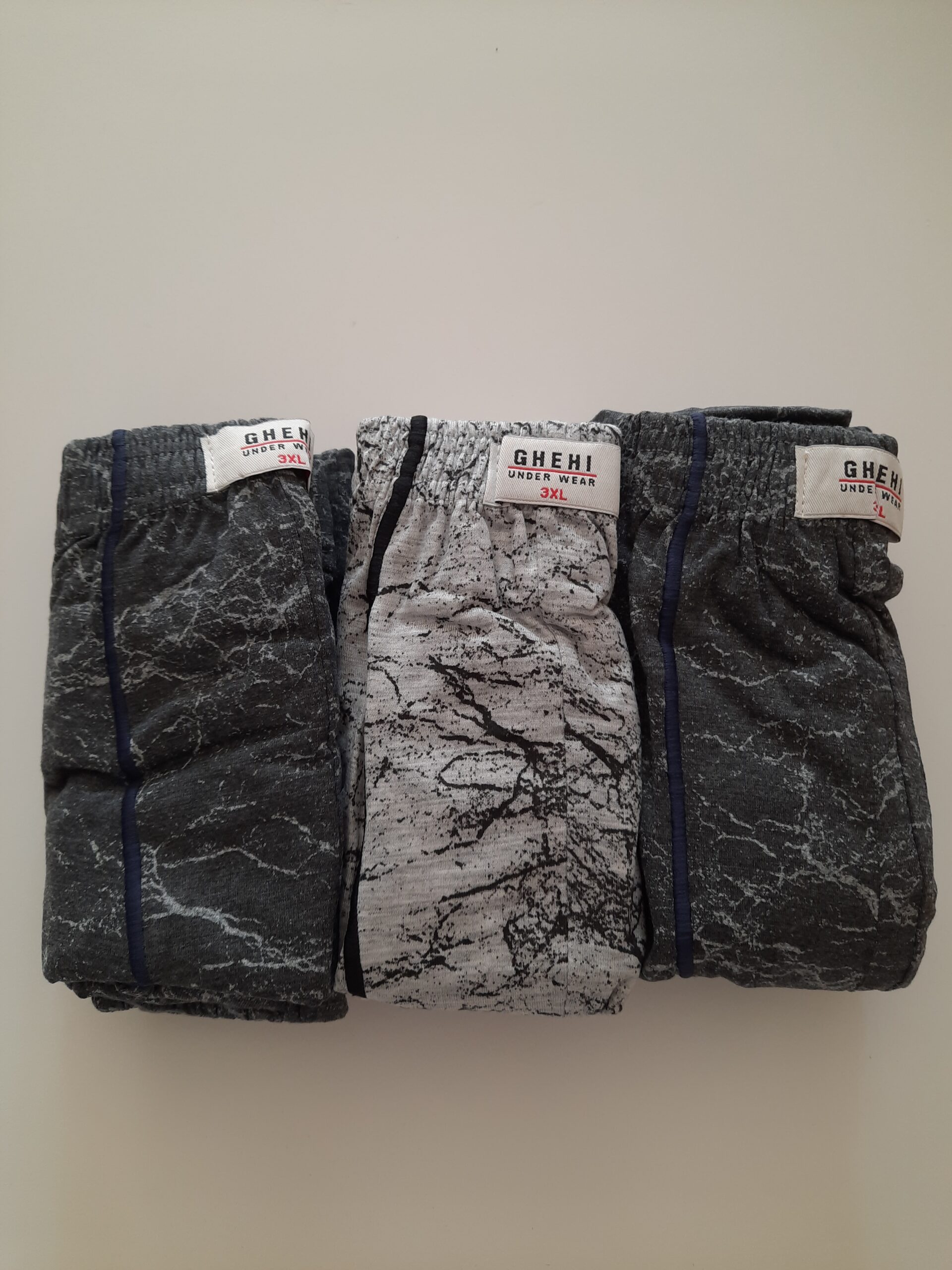 شورت پادار نخی مدل سنگی – ترکیب استایل خاص و راحتی روزمره 2 شورت پادار نخی مدل سنگی – ترکیب استایل خاص و راحتی روزمره