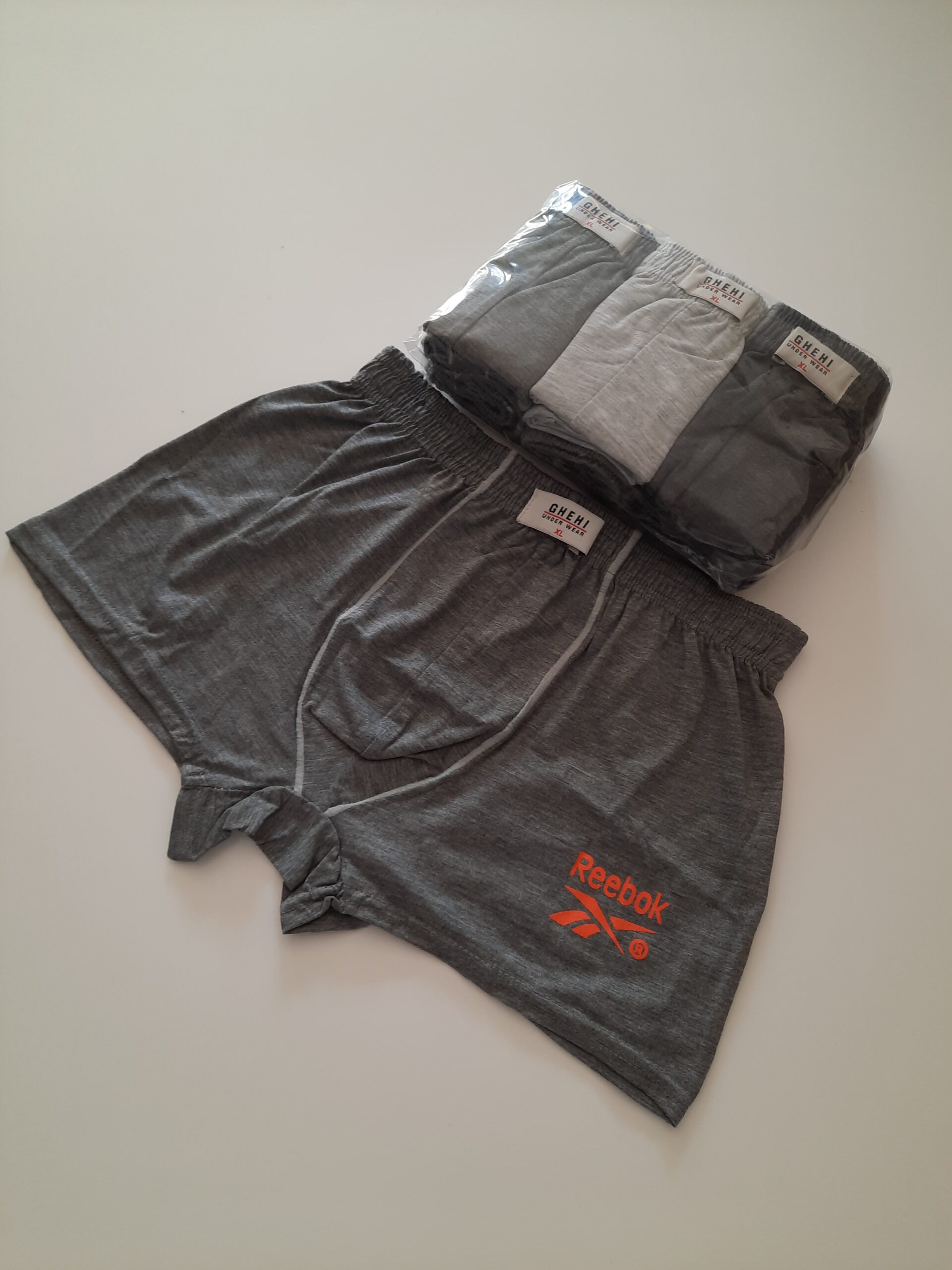 شورت نیمپا اسپرت نخی – راحتی و آزادی حرکت در طراحی اسپرت 1 شورت نیمپا اسپرت نخی – راحتی و آزادی حرکت در طراحی اسپرت