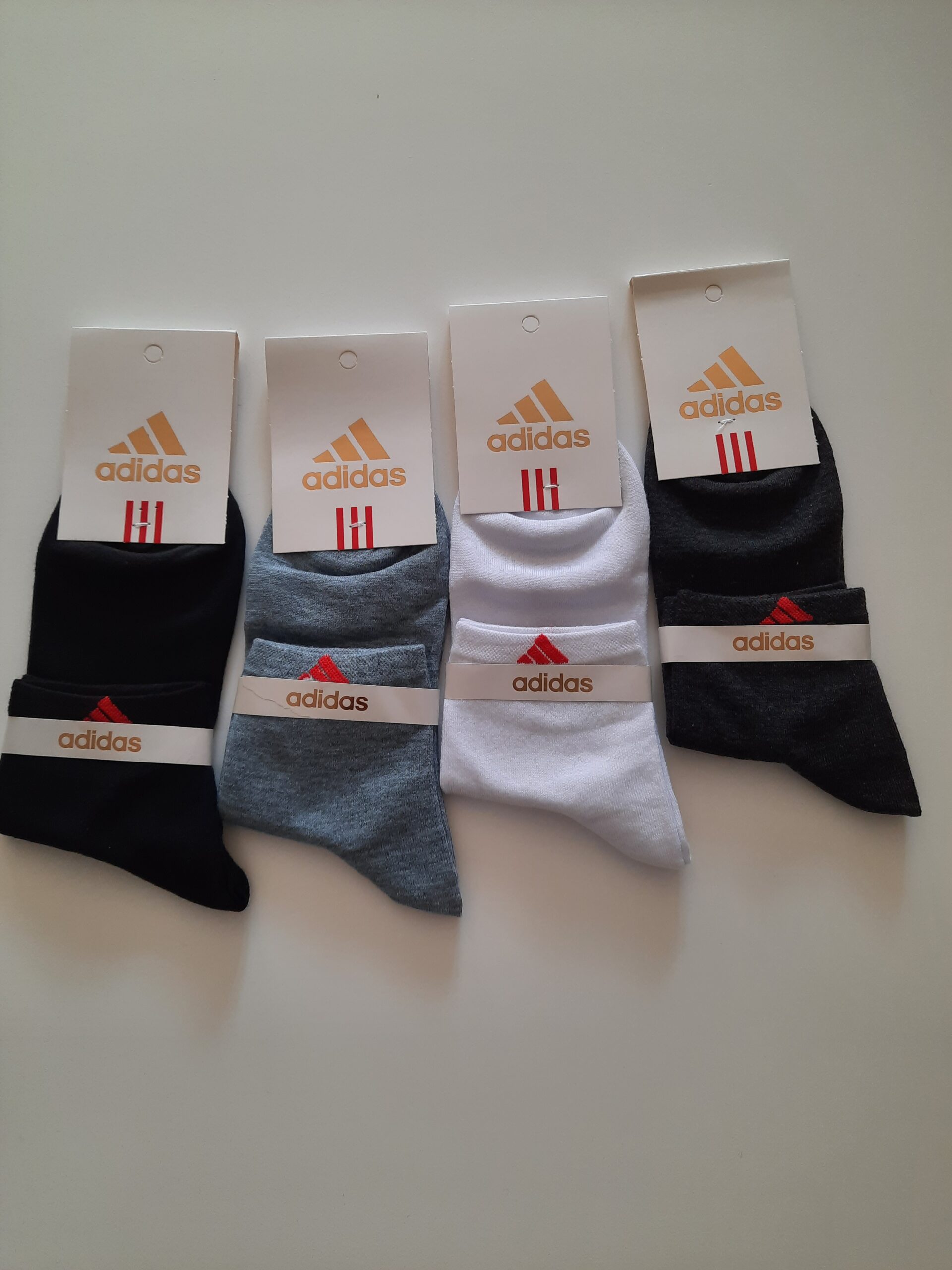 جوراب مردانه نخی – ترکیب راحتی، دوام و تنفسپذیری 3 جوراب مردانه نخی – ترکیب راحتی، دوام و تنفسپذیری