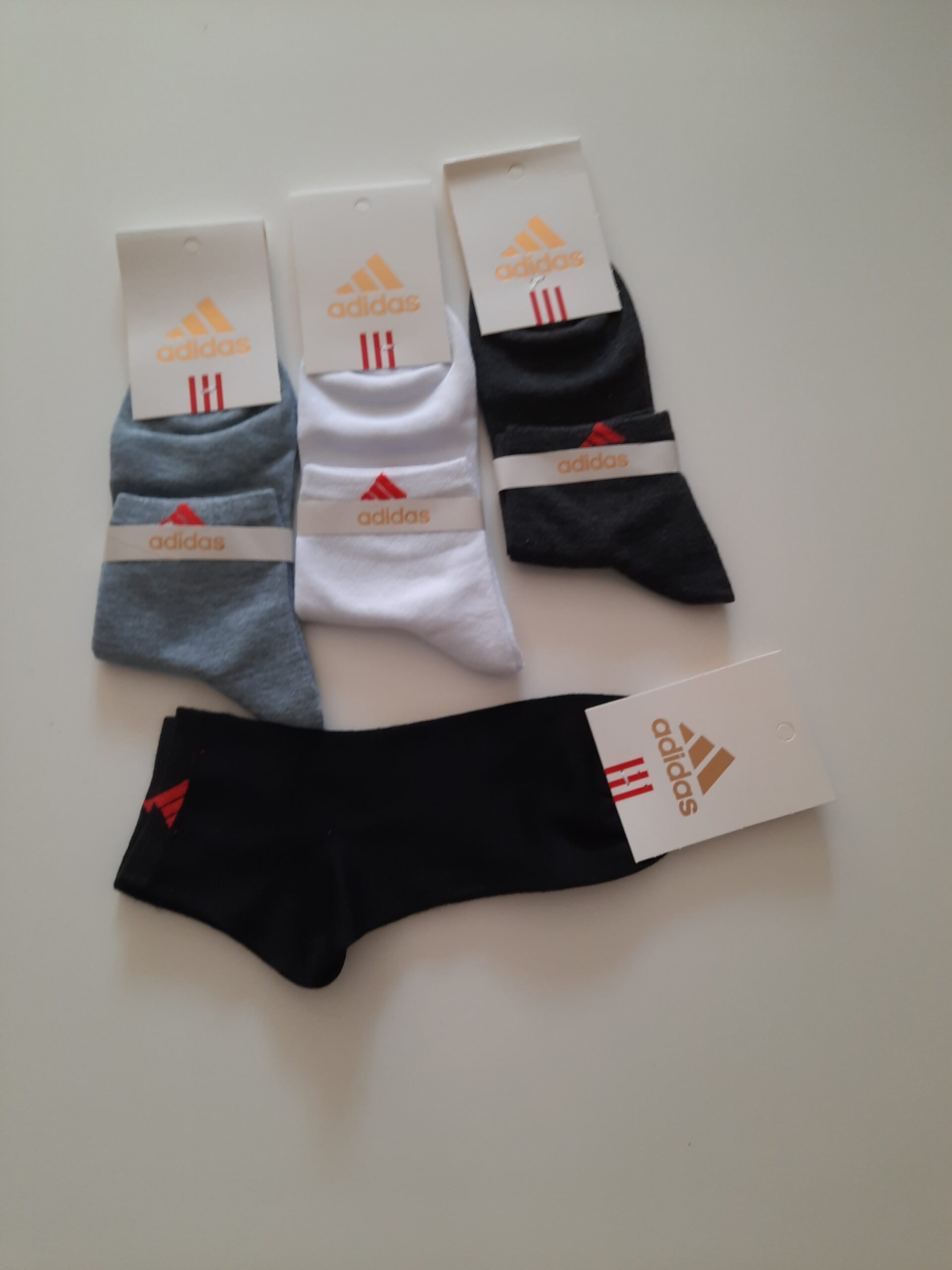 جوراب مردانه نخی – ترکیب راحتی، دوام و تنفسپذیری 1 جوراب مردانه نخی – ترکیب راحتی، دوام و تنفسپذیری