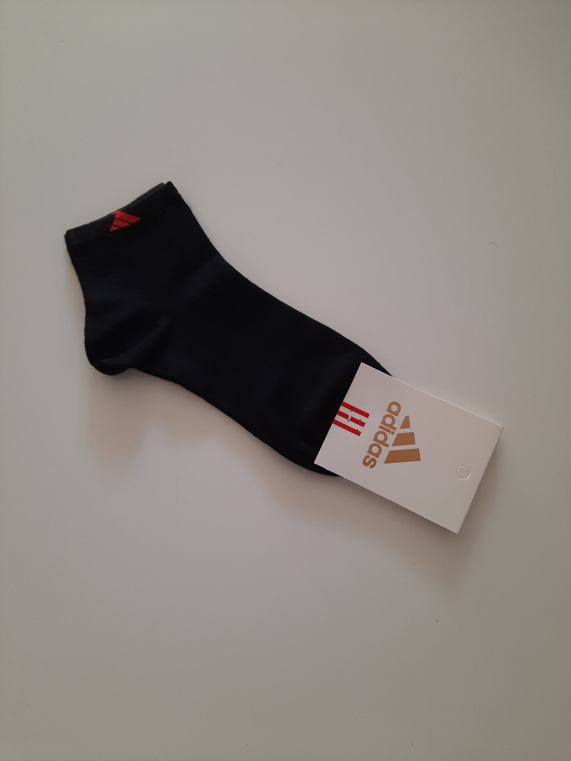 جوراب مردانه نخی – ترکیب راحتی، دوام و تنفسپذیری 2 جوراب مردانه نخی – ترکیب راحتی، دوام و تنفسپذیری